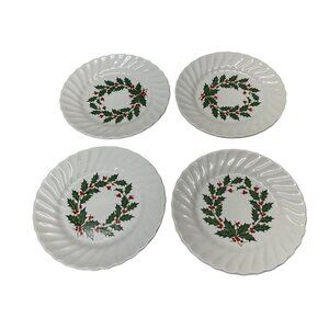 Vintage Christmas Holly Wreath Swirl Dessert Plates 6" Porcelain Holiday Decor